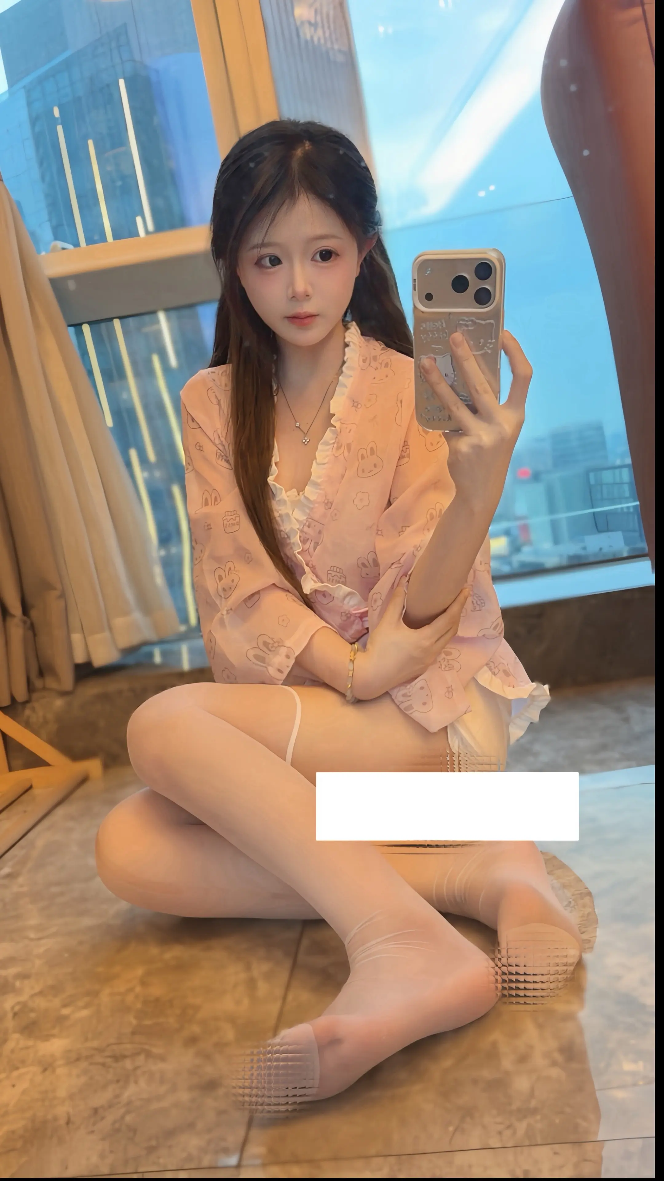 指望谁来疼你 不如指望镜子里的自己