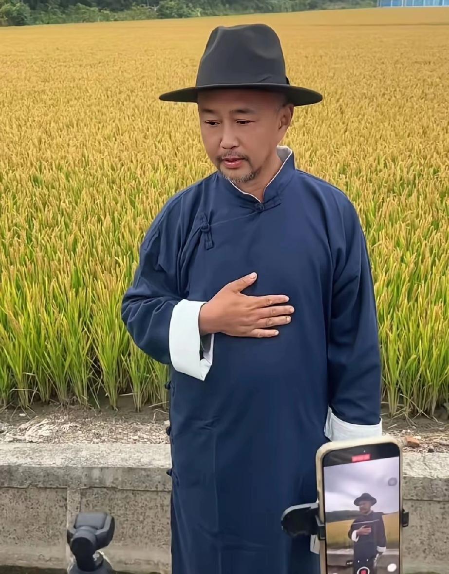 直播的哪个不是“利字当头”？“金主大哥”在沈巍大师面前还是太嫩了，被拒绝太正常了