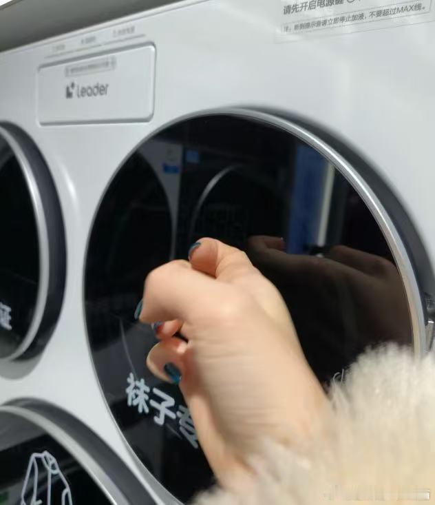 青岛海边办了一场懒人聚会谁懂啊！这才是当代懒人向往的松弛日常！在青岛海边吹风放空