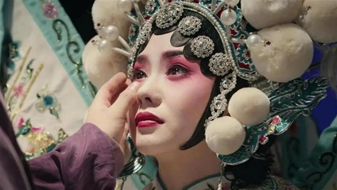 追剧《主角》
自从主角一开播，天天等候看结果。
主角不只易青娥，三元红兵许多多。