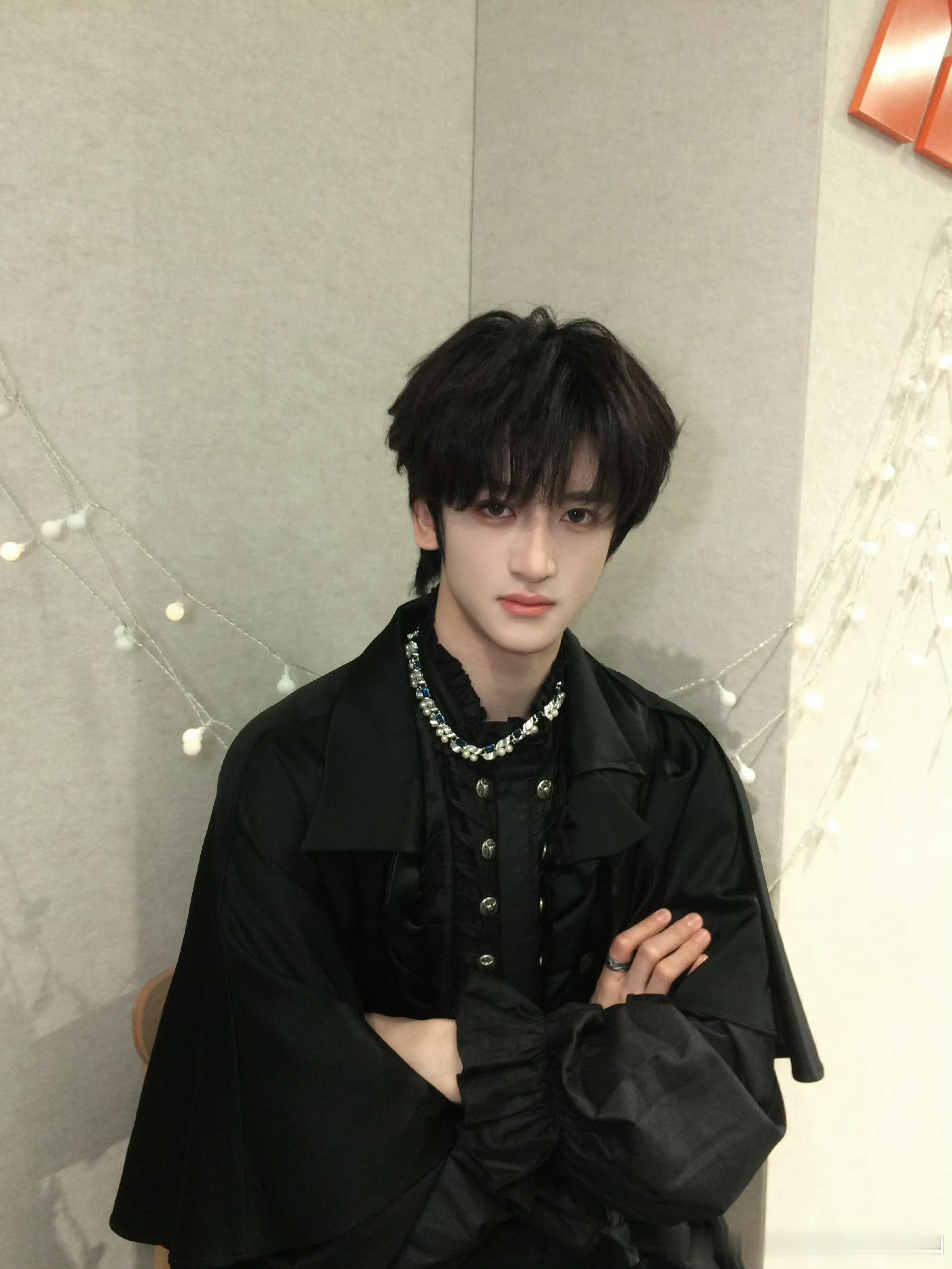 大眼萌妹今日营业 多多佳鑫﻿