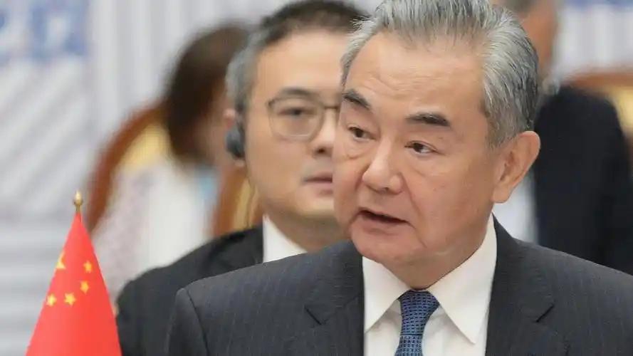 [月亮]难破僵局！别被表面的平静骗了！乌鲁木齐阿巴会谈看似“圆满落幕”，实则双方