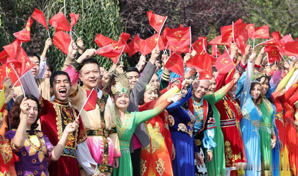 美国改变不了中国的原因是什么

美国无法改变中国，核心在于文明根基、制度韧性、经