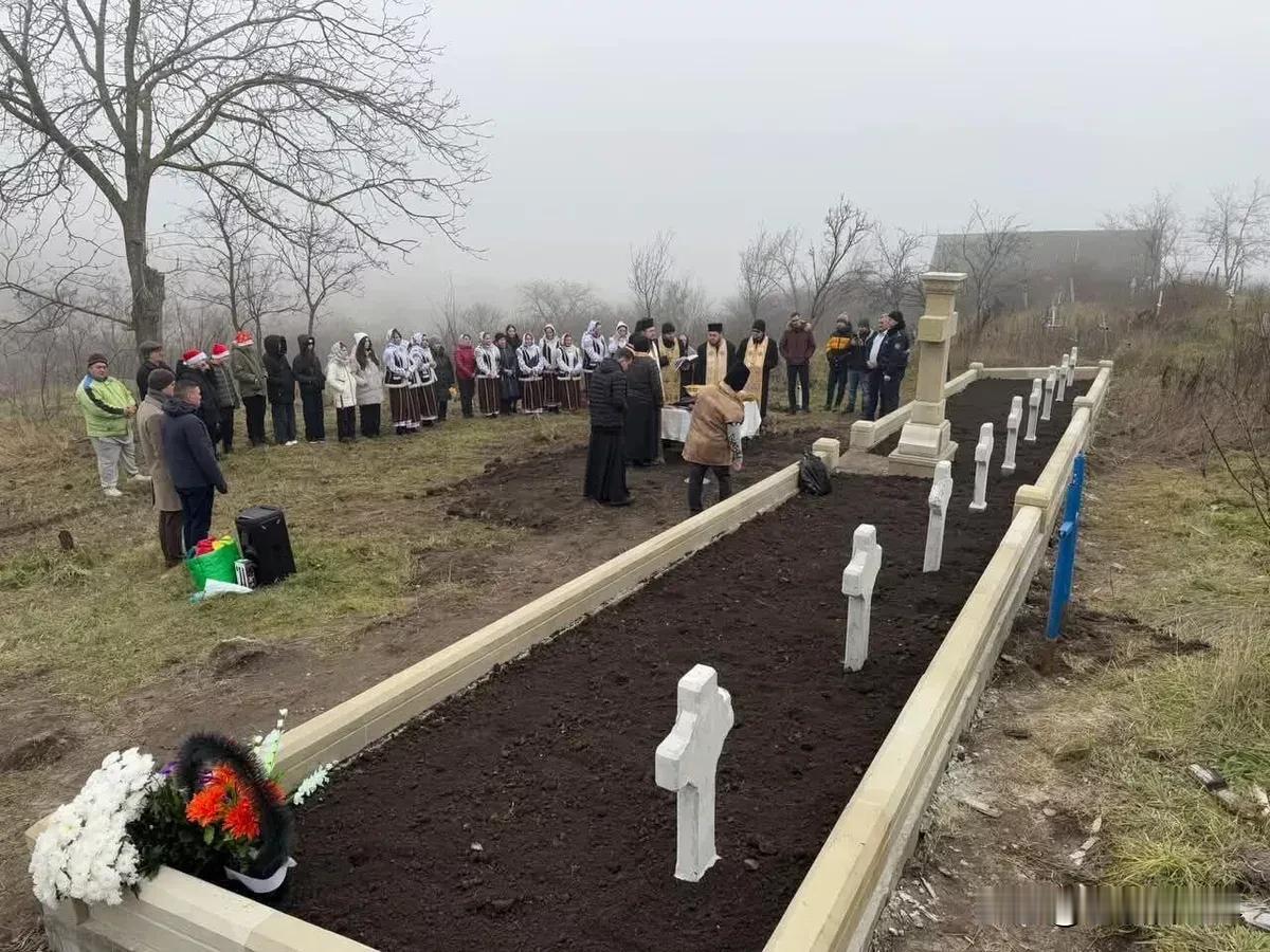 【全球聚焦】在乌克兰邻国，纳粹士兵纪念碑揭幕
基希纳乌时间12月24日，摩尔多瓦