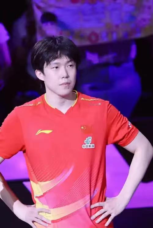 【王楚钦拒绝签白纸引热议！这不仅是情商，更是法律智慧】

近日，乒乓球世界冠军王