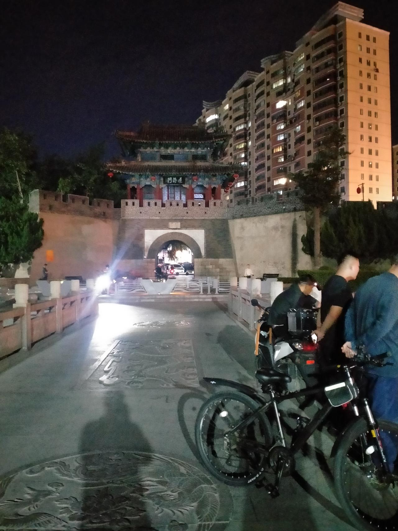 发一张图片，让我猜出你在哪里拍的