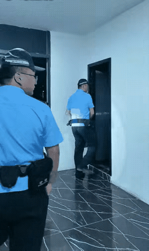 不明白为什么
现在那么多的年轻漂亮的女孩子
会选择这条路！
​这种没尊严，没人格