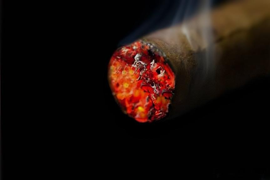 王楚钦现在太难：赢有人挑刺，输遭热议；上场被议论，休整也被说；拿第一有争议，没拿