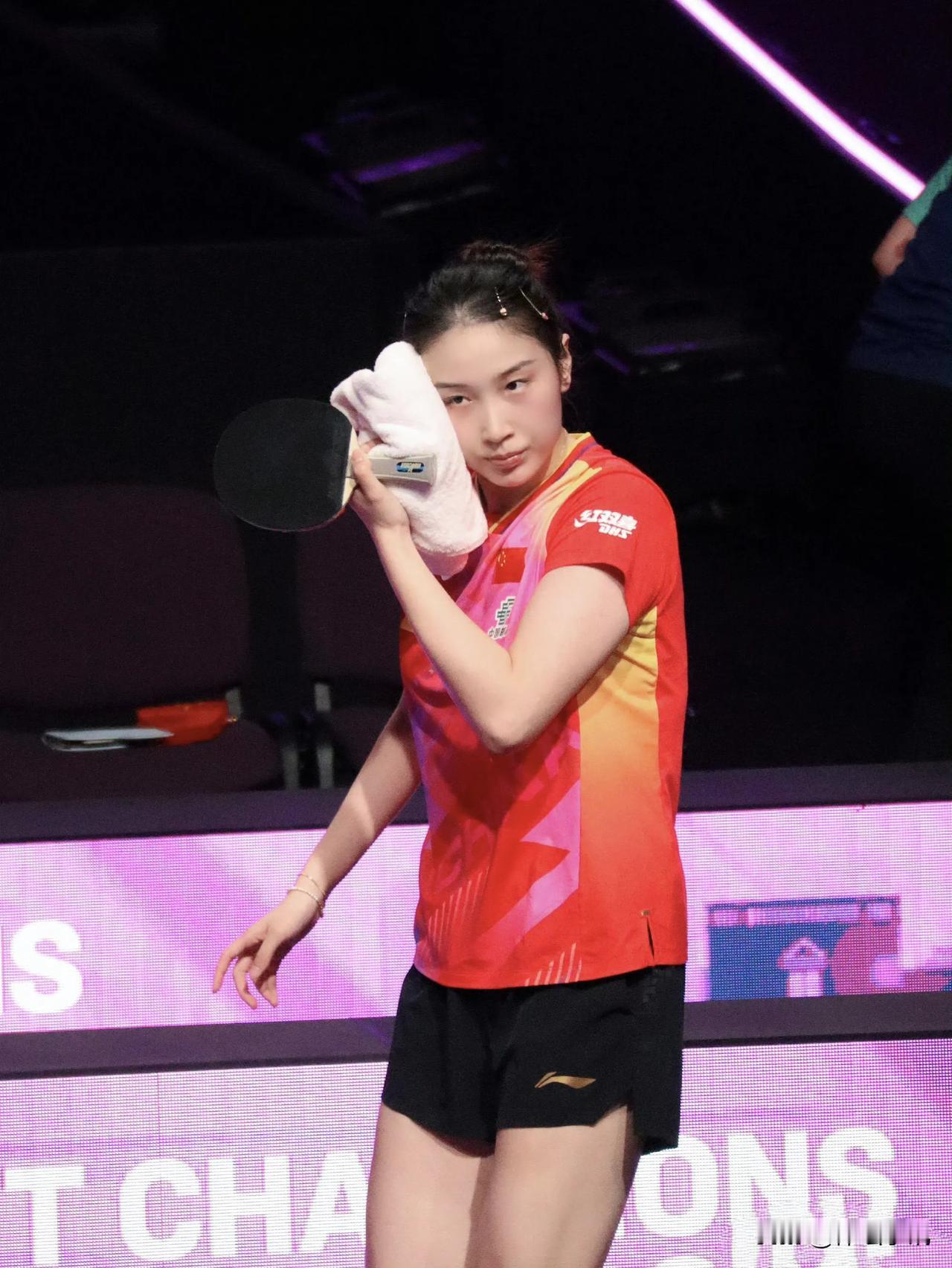 万万没想到，国乒WTT法国冠军赛0冠首场，钱天一2:4张本美和，林诗栋0:4费利