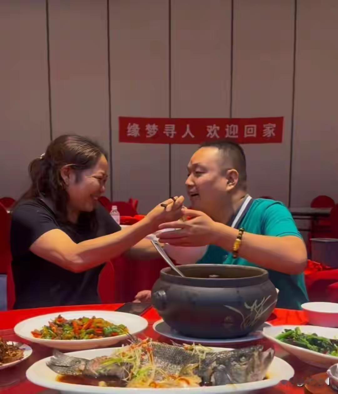 在王晓举33年的人生中，他与母亲相聚的时光还不到两个月，但彼此的相处没有一丝陌生