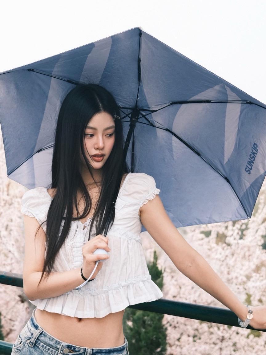 春天没有心事 春天只顾花开。