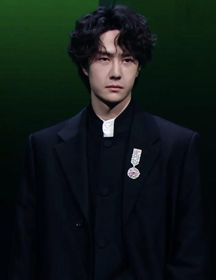 微博之夜明星红毯生图怼脸拍。