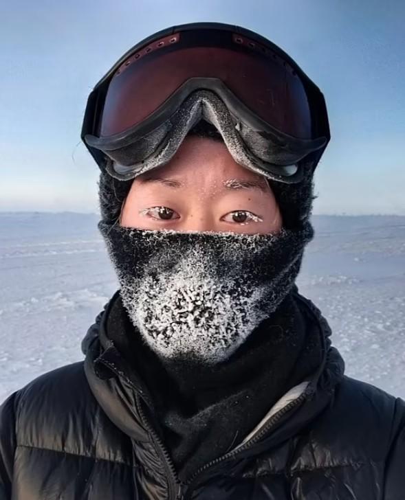 美国一名女子获得一份特别的工作机会，去年搬到南极生活，她经常在社交媒体上分享自己