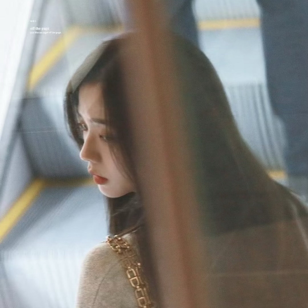 金智秀 金智秀幸福指数103% 清纯女友感愿每一个醒来的日子，都有阳光相伴，或许