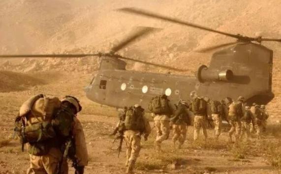 最反常识的一幕来了：美国在阿富汗打了20年，死了2400多人，直接开销2.26万