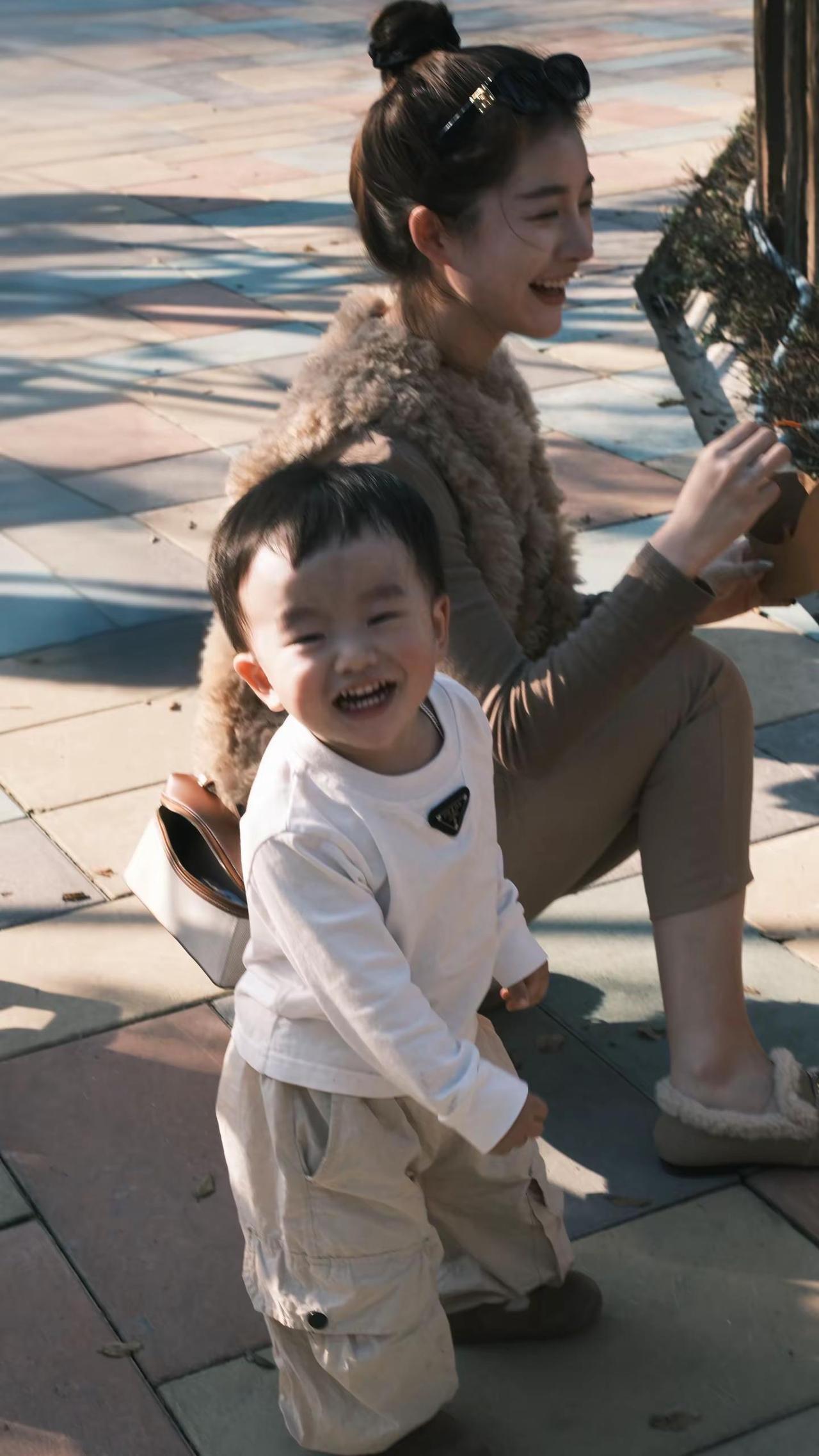 “我们都不是满分角色 你可以肆意长大”