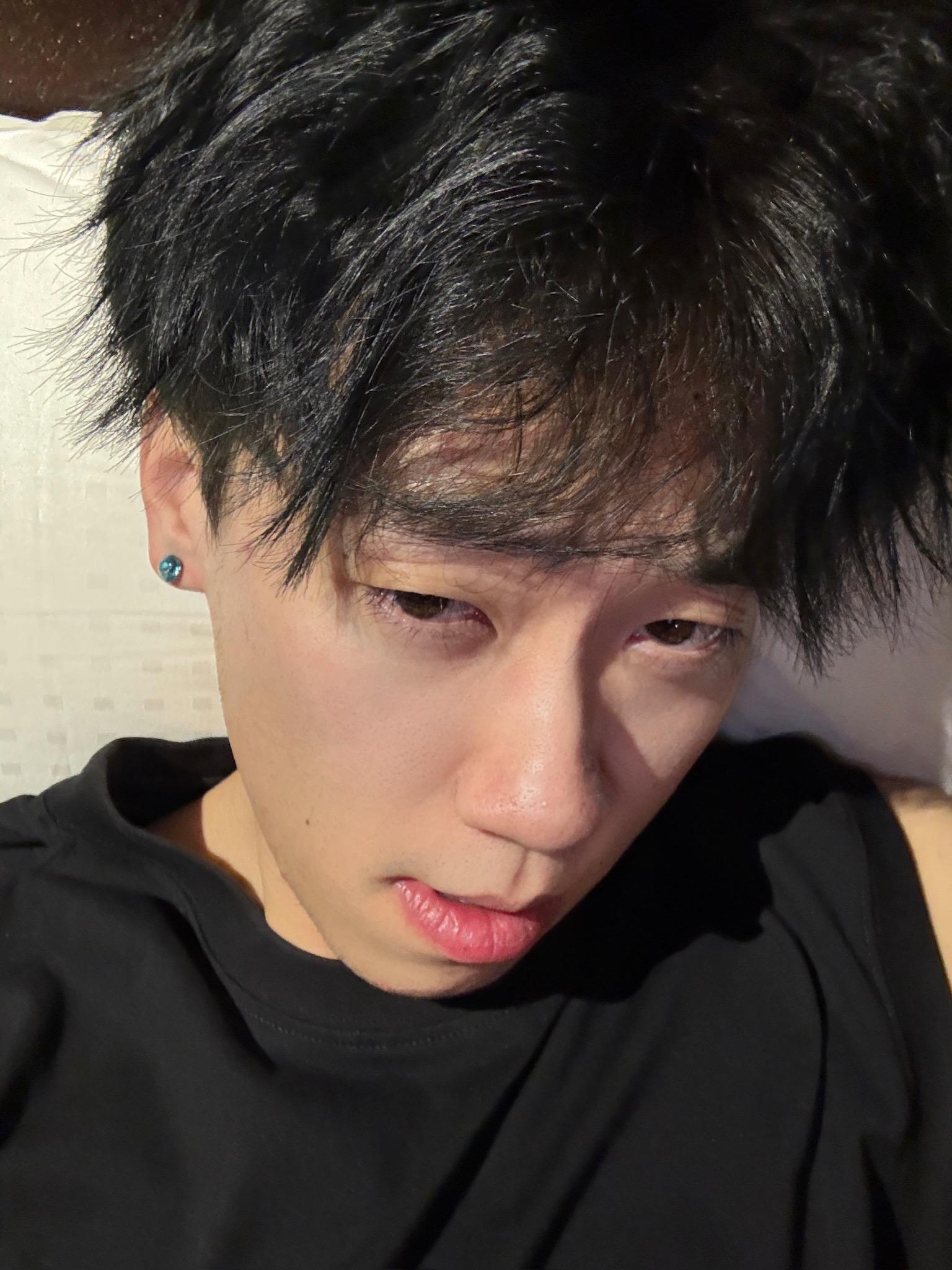 晚安这个词太暧昧了  只允许你对我讲