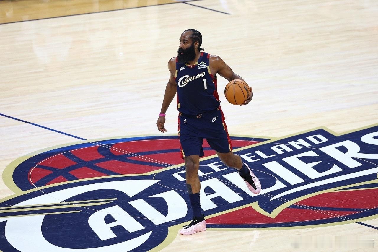 骑士哈登续约五方大交易NBAStein：五方交易落幕后，哈登与骑士新合同即将签署