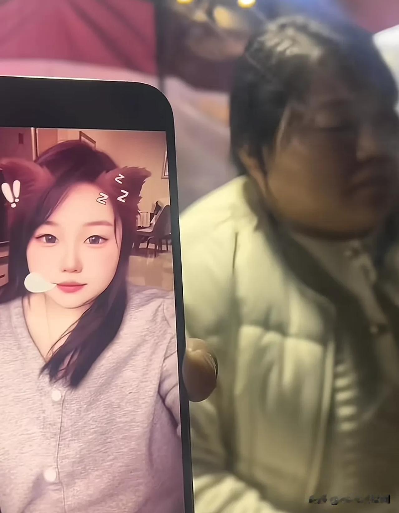 今天终于和网恋半年的女友见面了，可是一对比差别稍微有点大，友友们，我该不该跑啊[