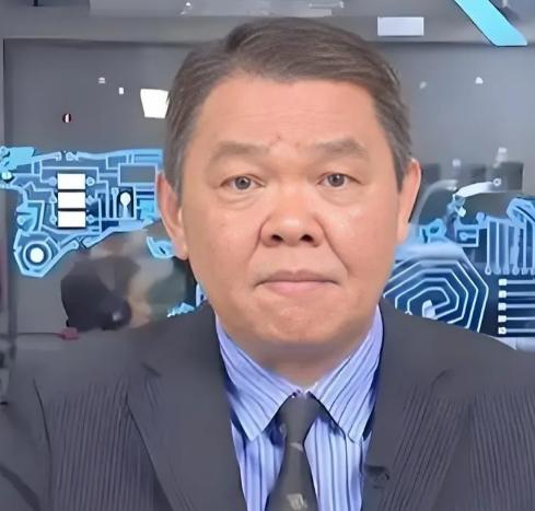 这番话听着难听，却未必没有道理。台湾退役将领黄征辉在节目中一句话把菲律宾说透了：