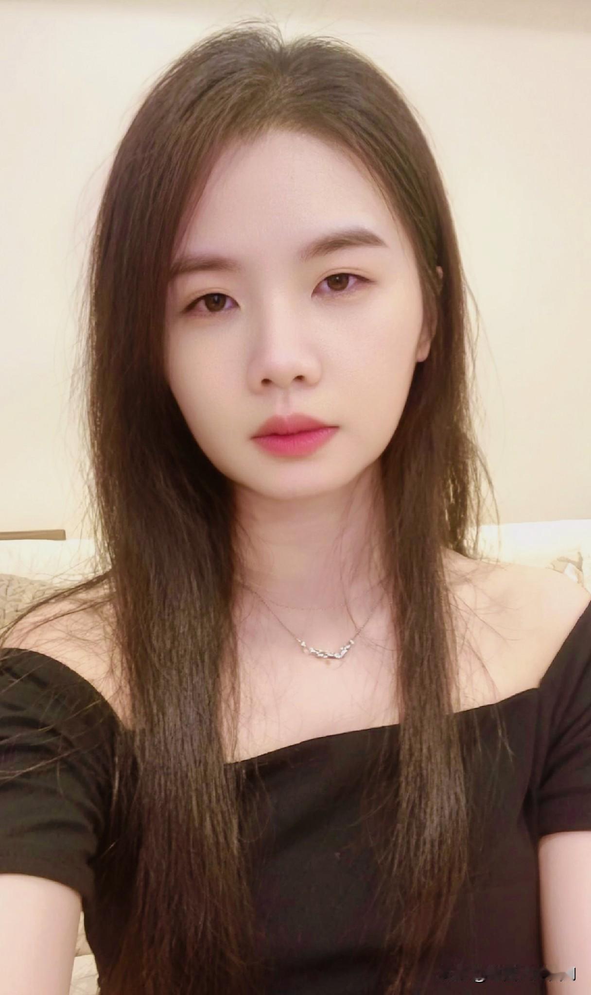 这辈子都不会穷的女人，身上有四个吸金特征，看看你中了几条？

第一:不被金钱焦虑