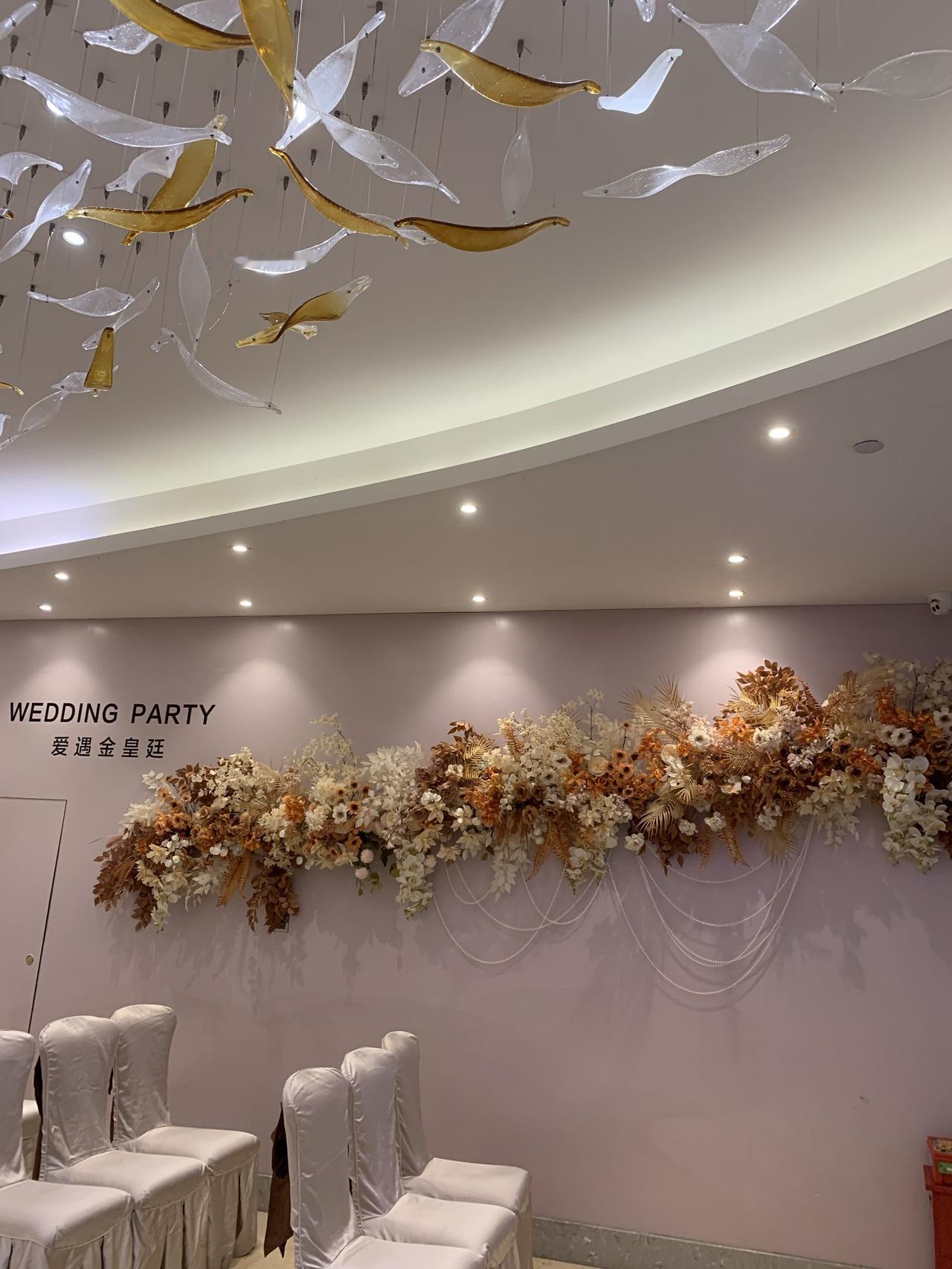 你能用一句简单话概括什么是幸福吗其实幸福很简单，活在当下，不为过去的遗憾而叹息，