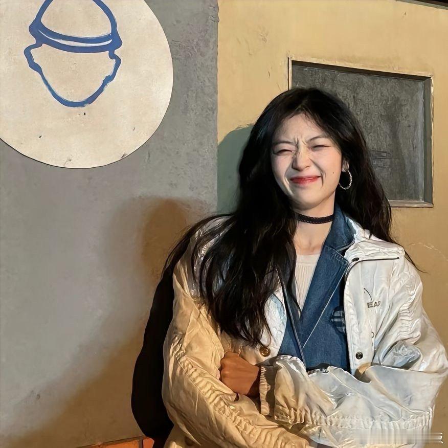 网剧冬至陆嫣2天被跟踪5次  孙千[超话]  孙千的氛围感头像合集，每一张都美到