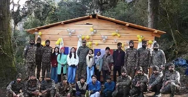 据藏南当地媒体报道，1月5日印度占领军在靠近我国西藏隆子县玉麦乡实控线附近的贾曲