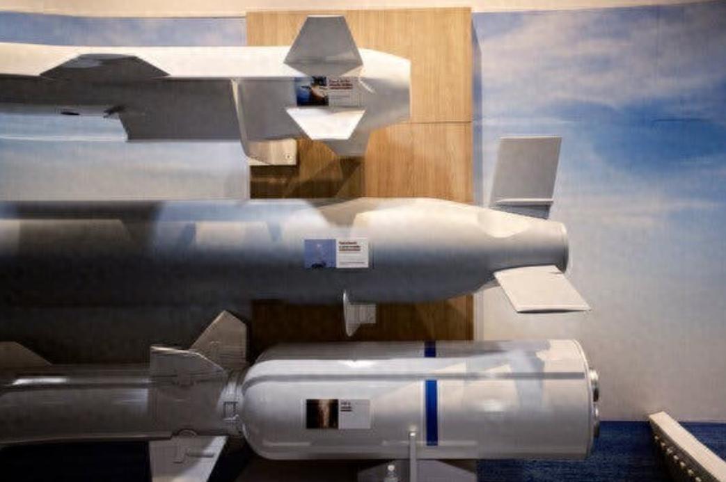 /法国仓库发现中方钐的替代品，美国雷神公司欣喜若狂：战斧导弹有救了！

这钐的供