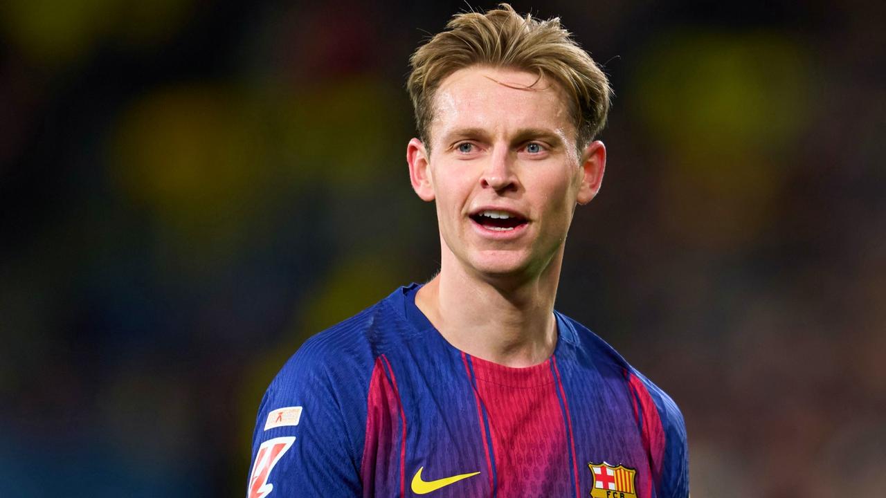 巴萨官方消息：中场球员弗伦基·德容在训练中右大腿远端股二头肌受伤。
检查结果确认