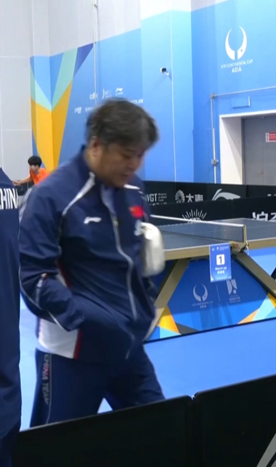 头头的拍包变💼