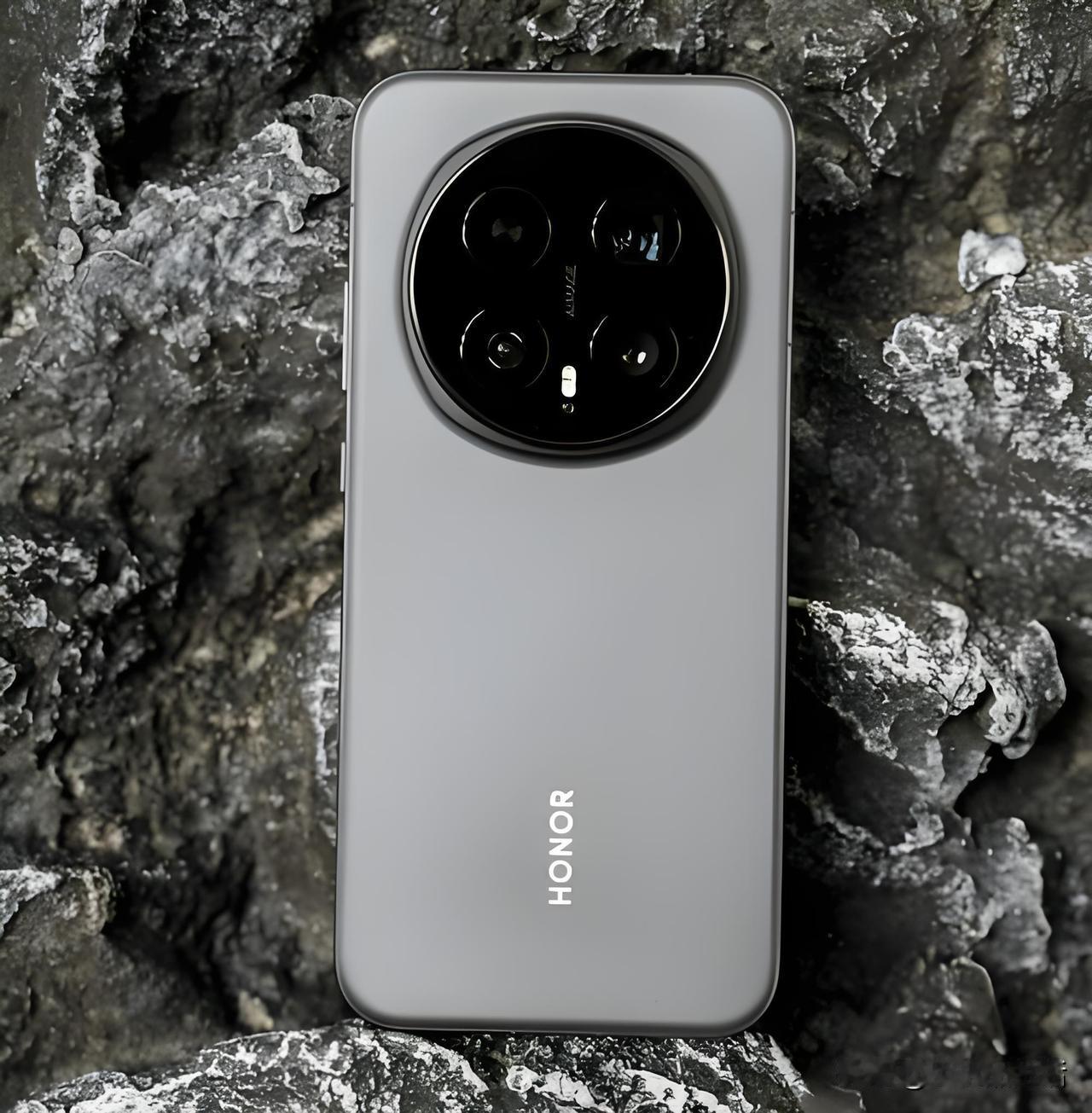 今日，有数码博主爆料了荣耀 Magic9 Pro Max的相关配置信息。

据爆
