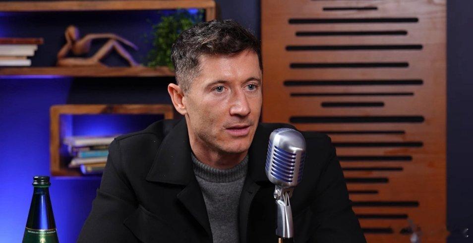 巴萨莱万多夫斯基 巴萨曾让你停止进球？莱万：我尊重巴萨，但我会想要不要进球。在接