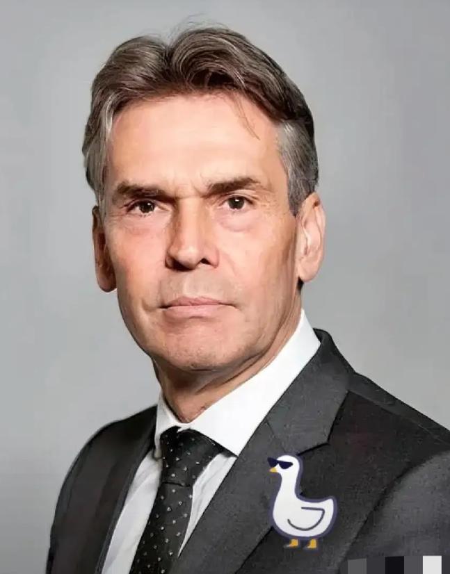 荷兰公开宣布了
2025年10月21日，荷兰经济事务大臣文森特·卡雷曼斯公开表示