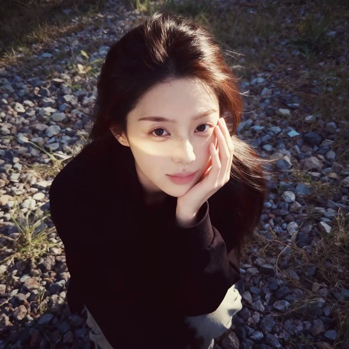𝐖𝐞𝐂𝐡𝐚𝐭｜暗色系氛围感女头分享𝑆𝘩𝑎𝑟𝑒.🪽 