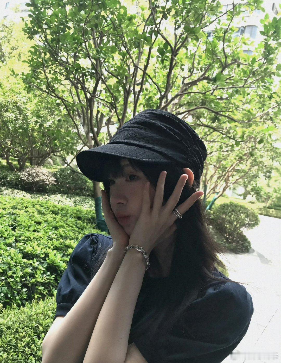 jjy鞠婧祎千香 jjy鞠婧祎姜黎非 “你的星光 是秋天里的温柔坠落” 