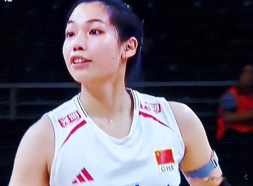 中国女排3-2战胜德国女排，取得世联赛土耳其站开门红！
 
 
北京时间6月17