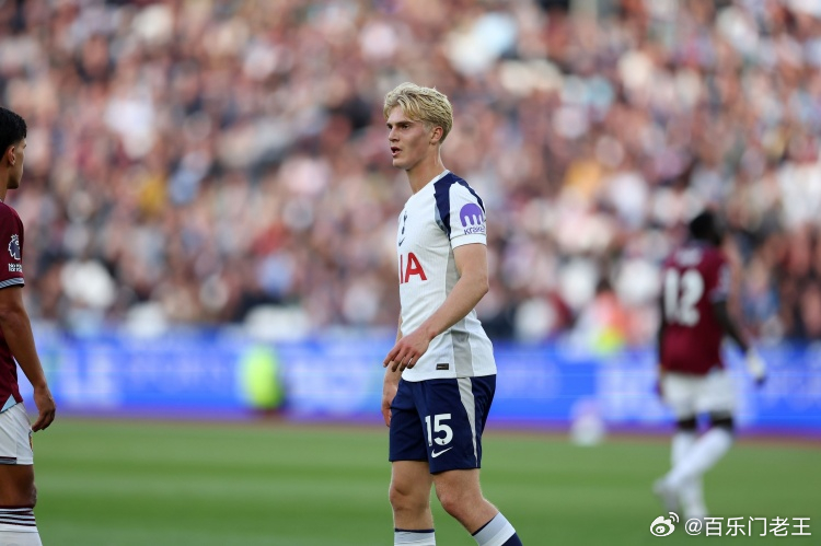 贝里瓦尔：我现在专注于国家队，对波兰是我生涯最重要的比赛3月30日讯 贝里瓦尔日