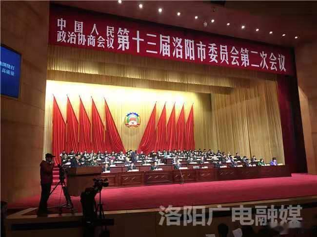 巴黎印象之一百零四：丰富多彩遛娃地      在我还任市政协教科卫体委员会主任期