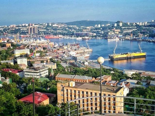 普京在新年第一天就向中国抛出了一个重大合作大礼单。新华社消息，1月1日，普京决定