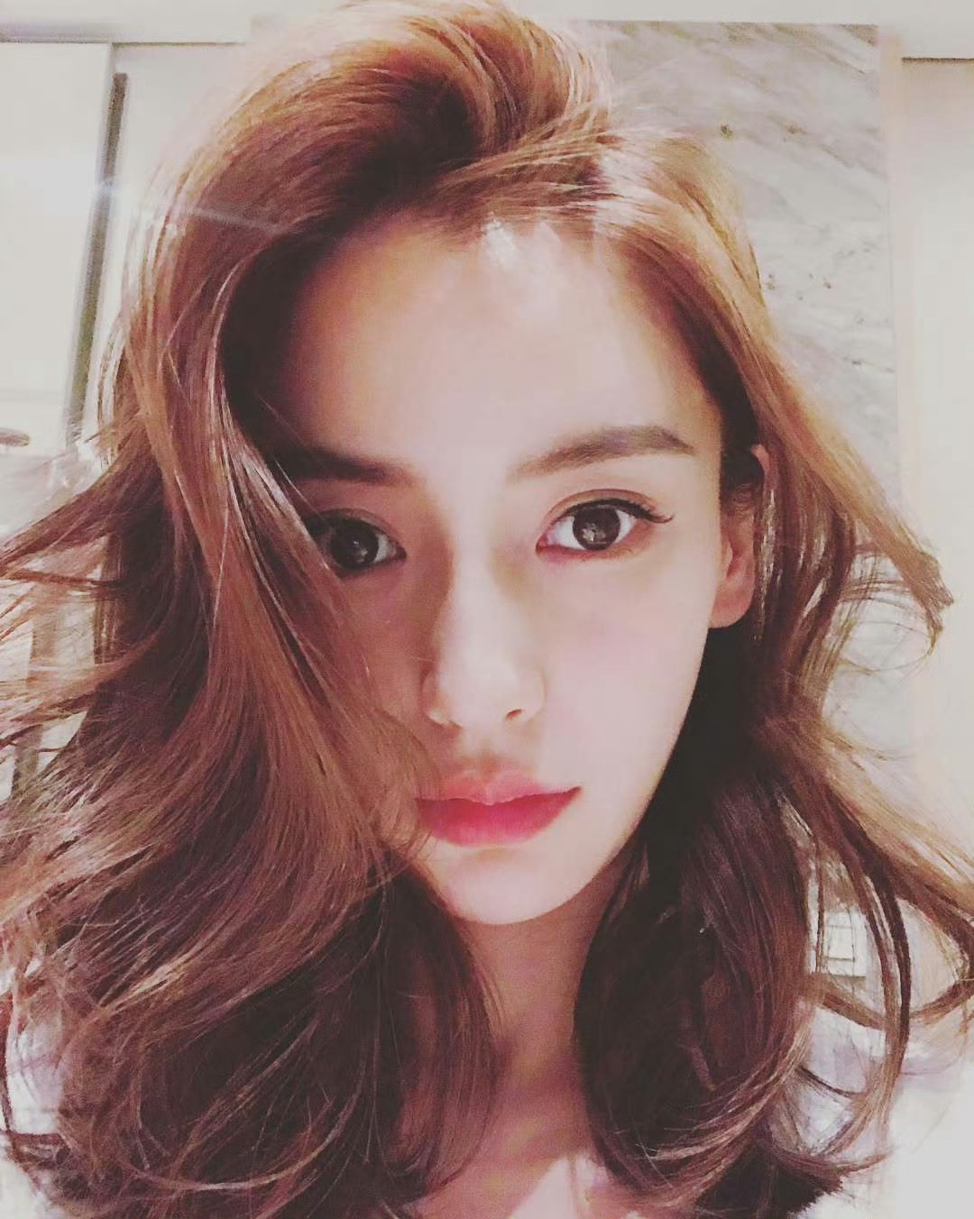 angelababy[超话] Angelababy超话连续六周钻超  鼻神伟大[