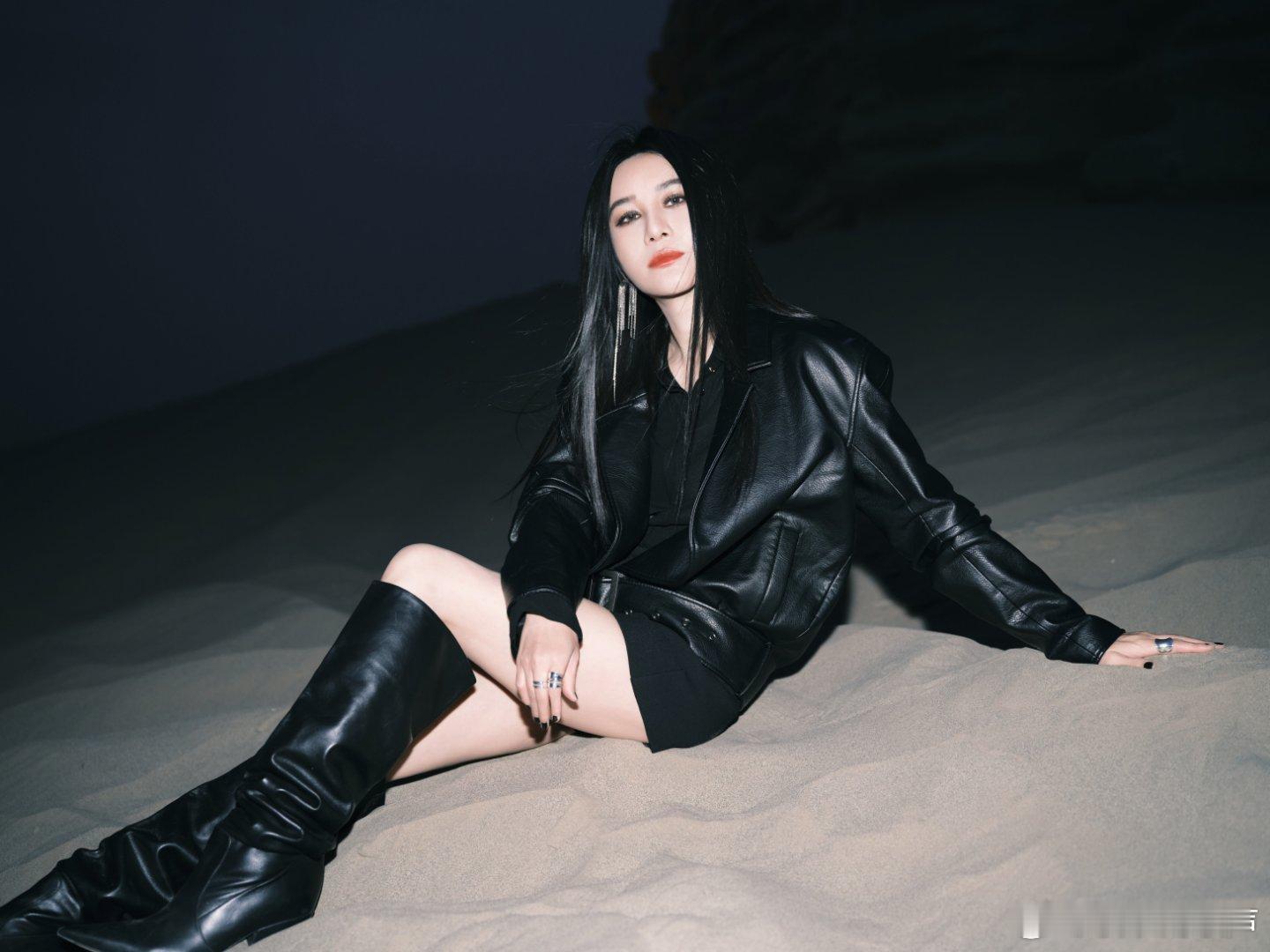 尚雯婕长发完全是另一种感觉感觉长发造型也轻松驾驭， 尚雯婕什么风格都能驾驭，太让