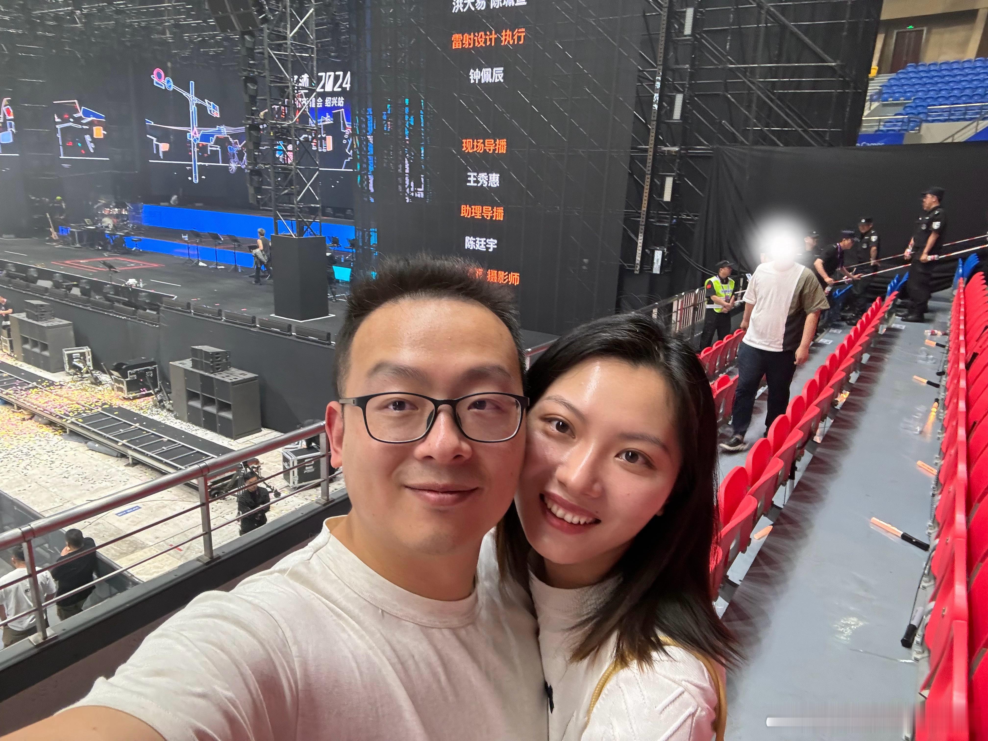 今天发生的一件事再次让我感叹，关系的变化真的很微妙！#西西聊婚姻# 以往每年万圣