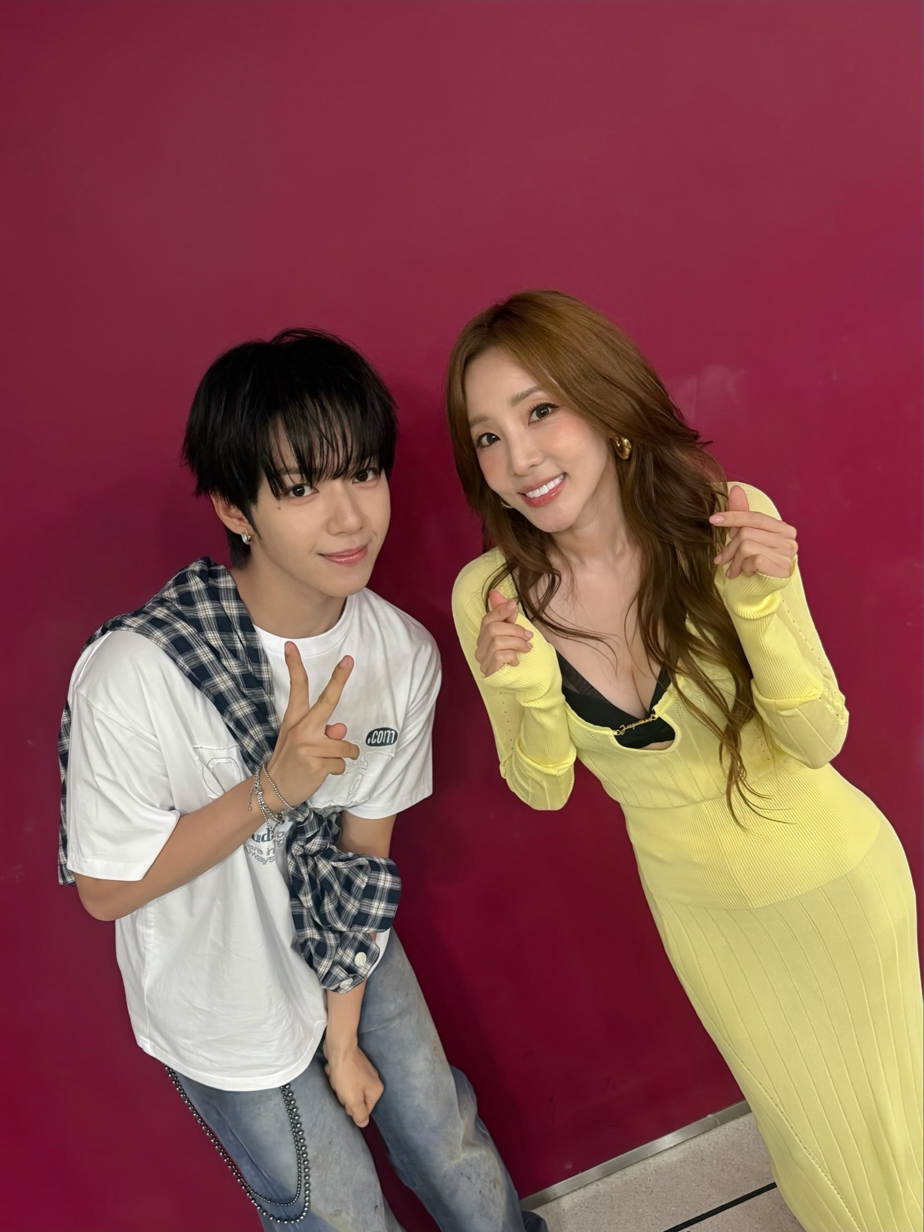 DARA 260714 朴山多拉sns更新Finally! Met JL 🥳 