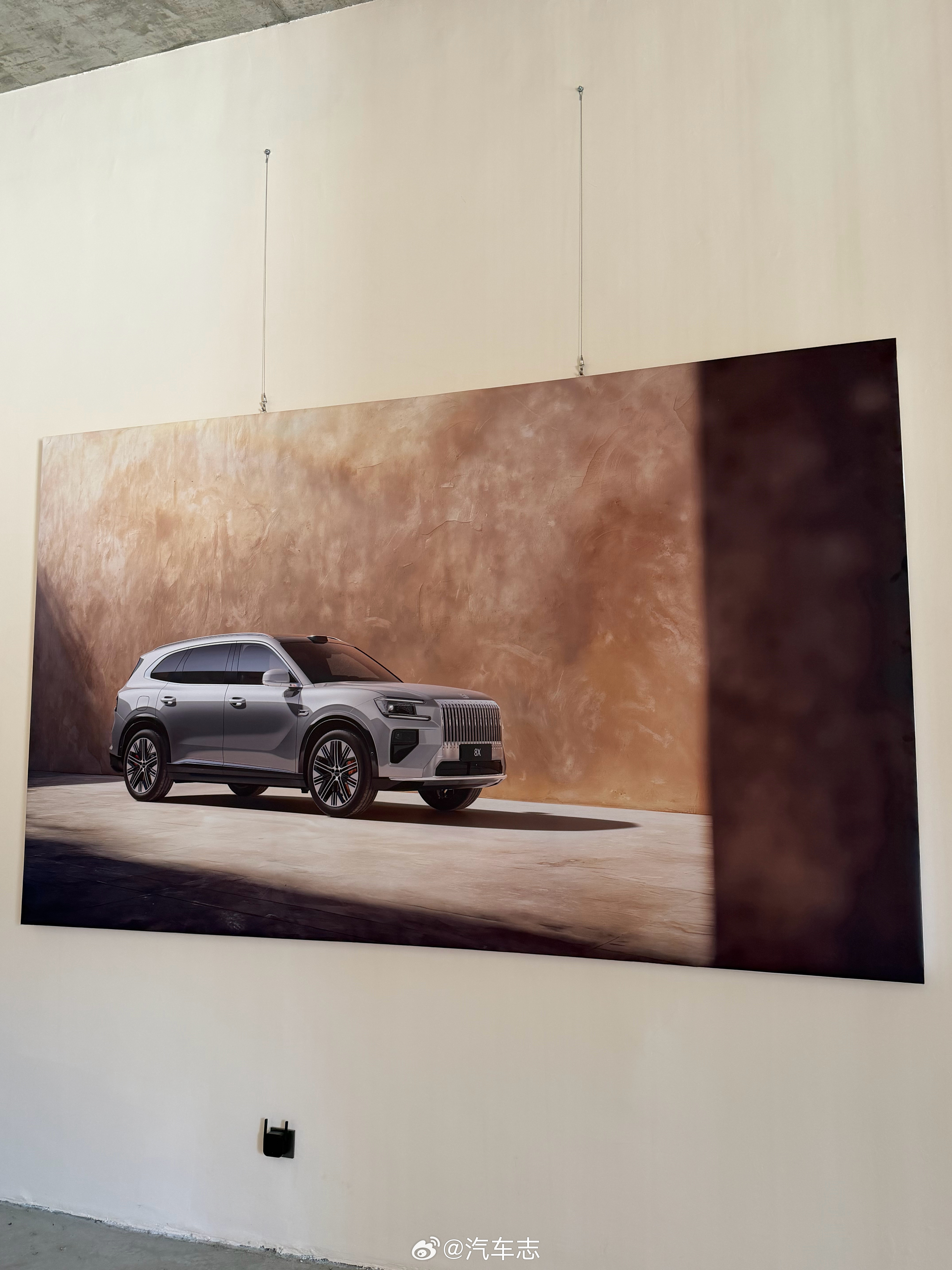 极氪的艺术感越来越浓厚了，这布置必须给满分极氪8x新公路之王