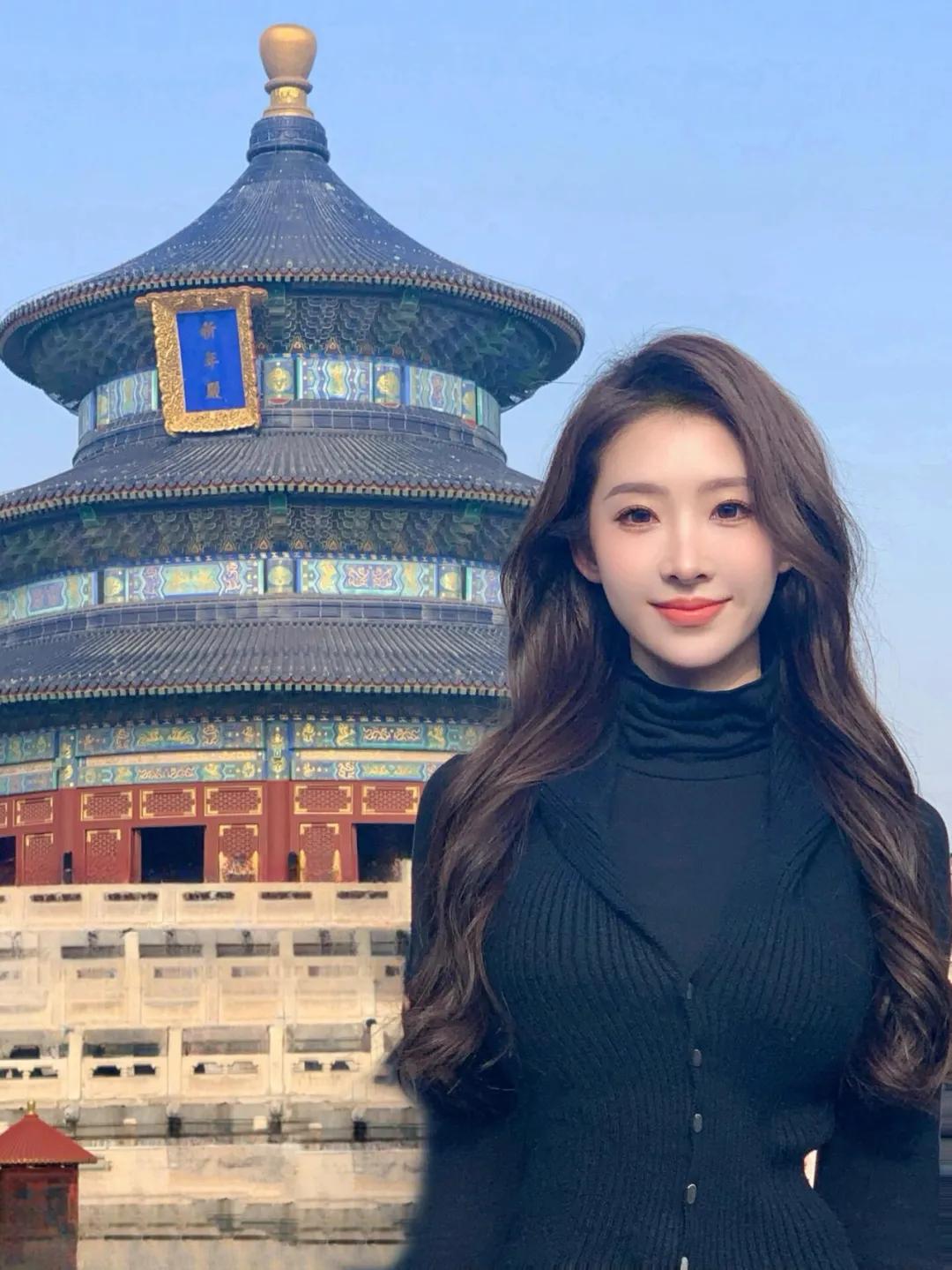 打卡北京地标，故宫前拍照打卡，新年快乐！📸🏯在天坛为自己祈福，祝愿新春快乐，