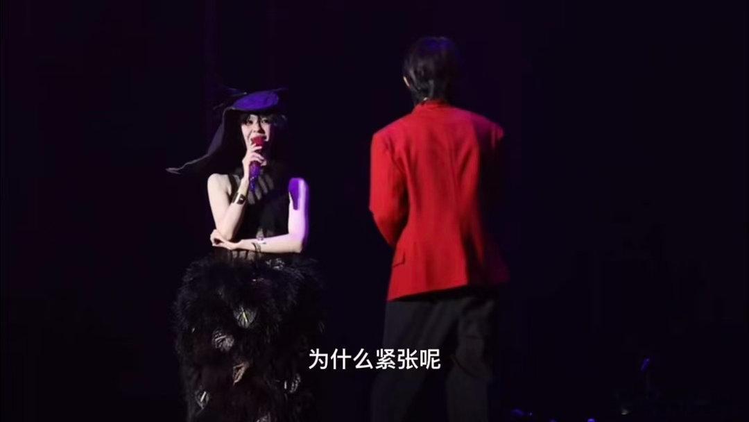 郁可唯教林宥嘉说北京话粉丝直呼赚到的一场演出，既能欣赏同台合唱，又围观方言教学，