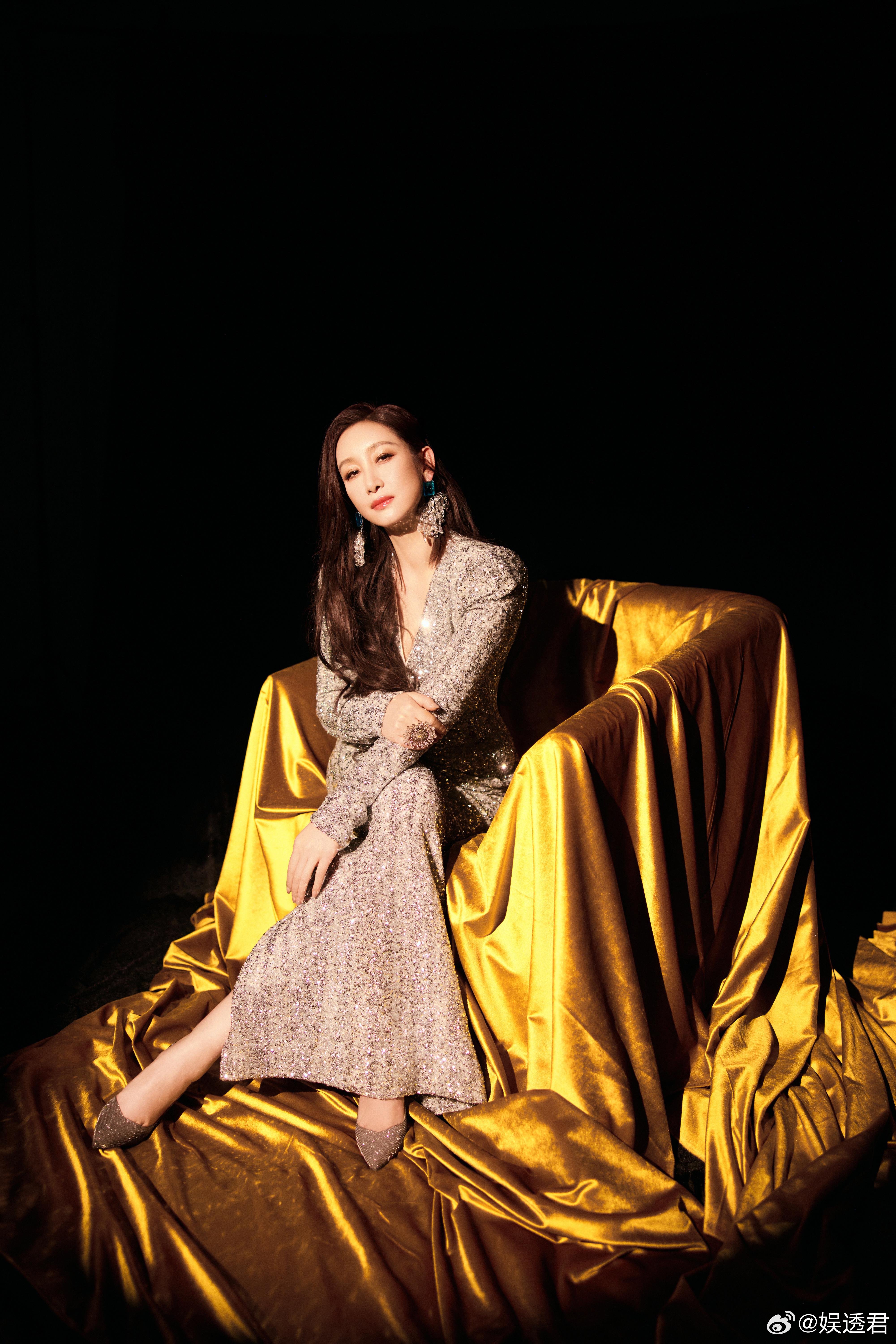 秦海璐一场戏台词就一句真的被秦海璐的演技惊到，一场戏剧本就一句词，全靠自己的情绪