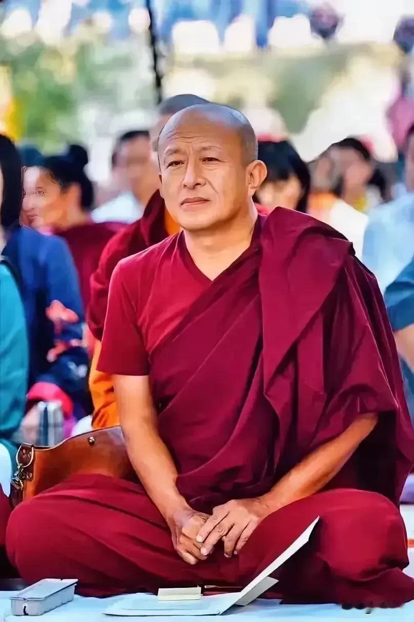 宗萨仁波切说：“到一个好的地方吃饭，欣赏每一滴你喝下去的水、每一粒你吃下去的饭，