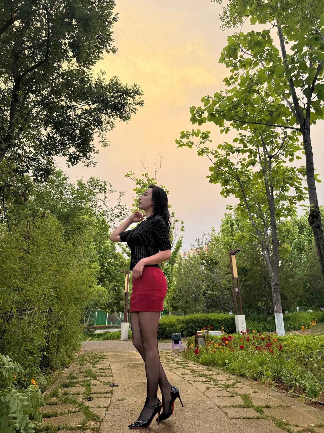 女生怎么穿搭会看上去很优雅